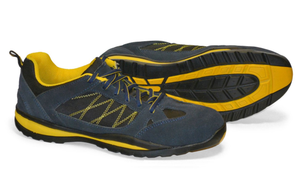 Suede shoes BS16105 S1 SRA with protective metal toe.